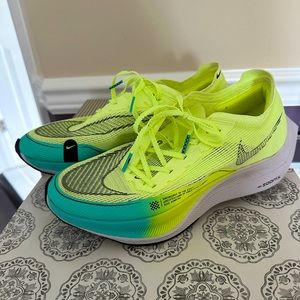 Women’s Nike Zoom x vaporfly size 8